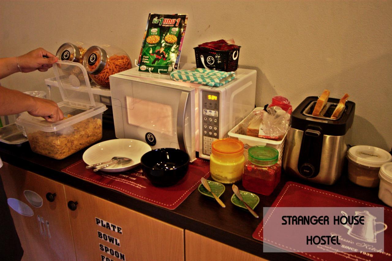 Stranger House Hostel Chiang Mai Exterior photo